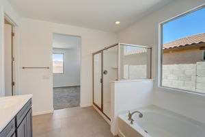 W Gross Ave-031