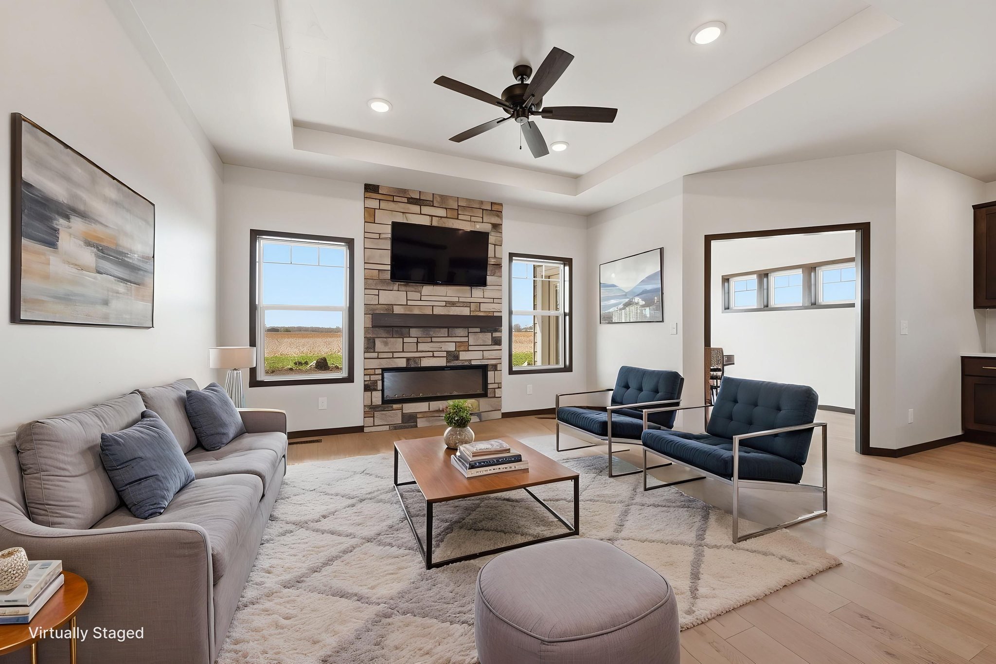 2417_E_Gunnar_St_Brandon_009 virtually staged.jpeg