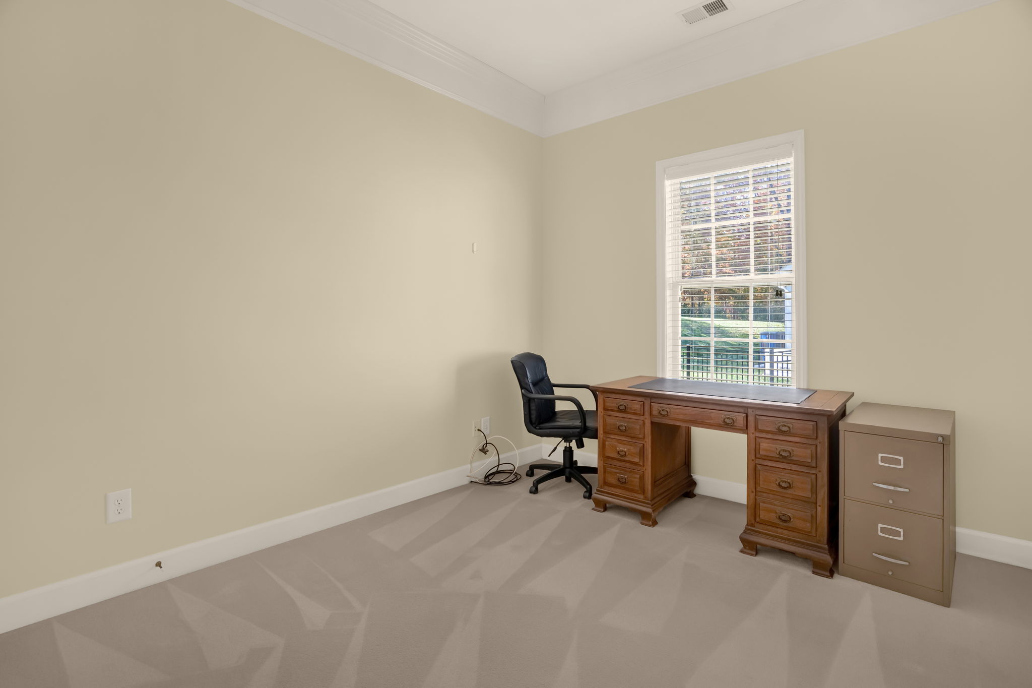 2417 Old Towne Dr-23