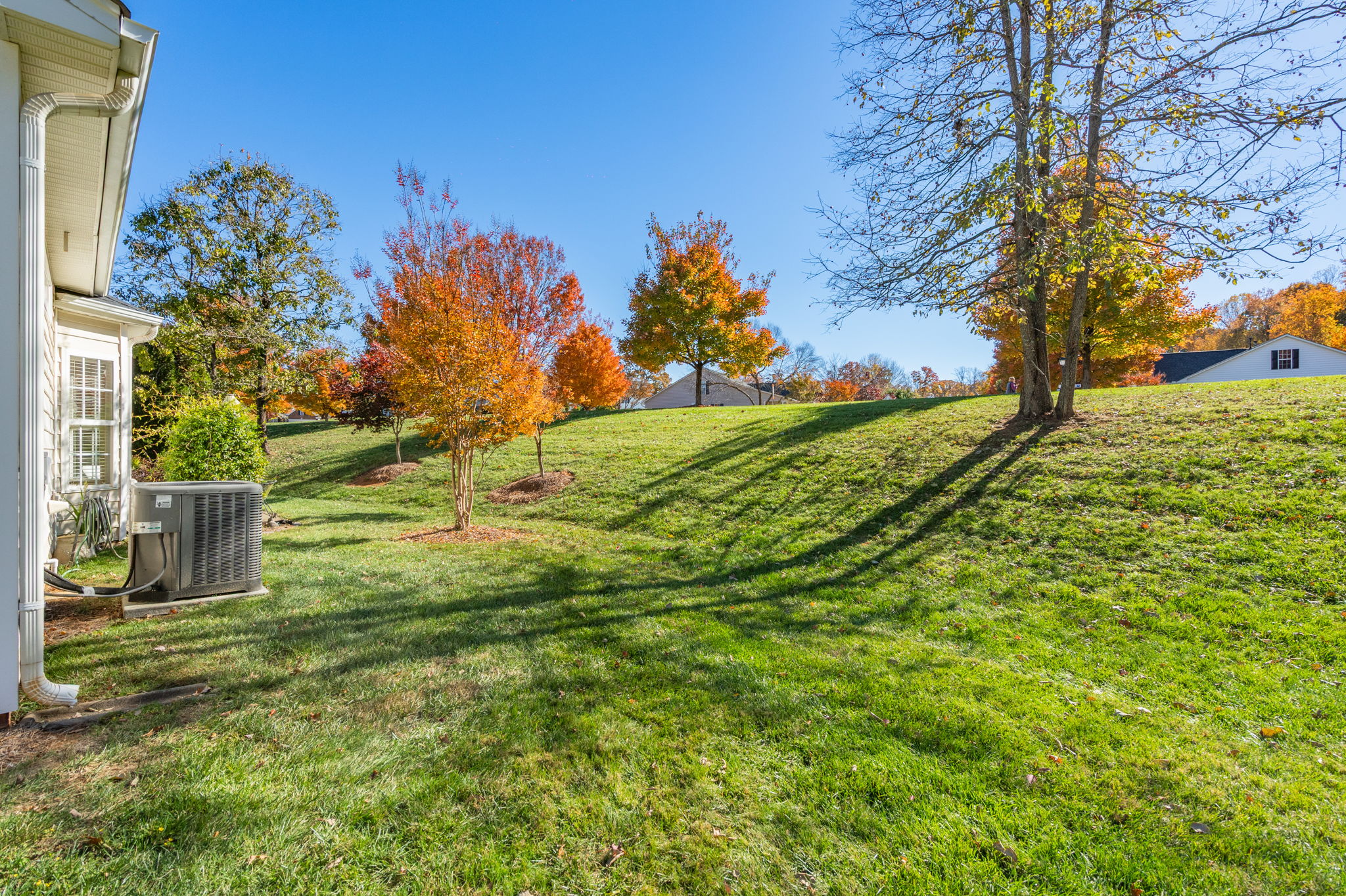 2417 Old Towne Dr-33