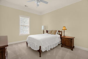 2417 Old Towne Dr-26