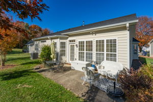 2417 Old Towne Dr-28