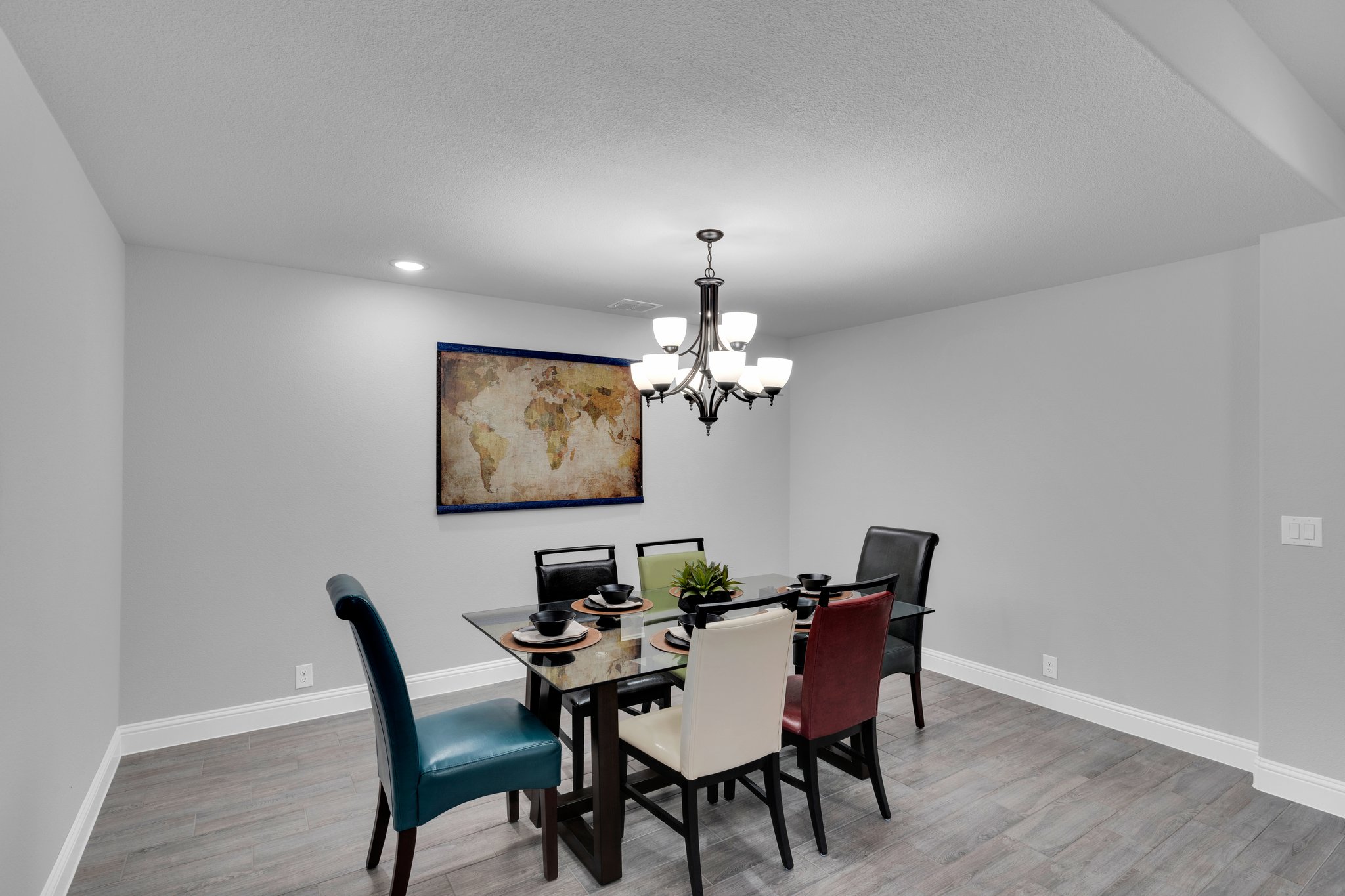 Open formal dining option allows you to entertain easily