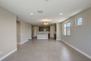 W Gross Ave-009