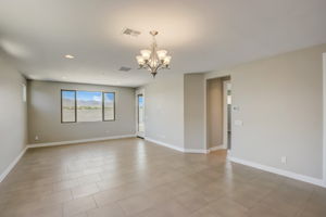 W Gross Ave-010