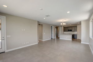 W Gross Ave-007
