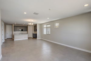 W Gross Ave-008