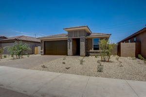 W Gross Ave-005