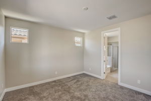 W Gross Ave-027