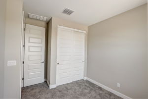 W Gross Ave-021