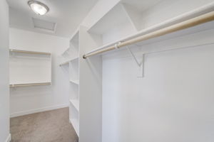 W Gross Ave -023