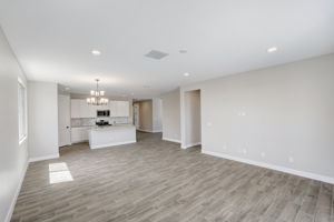 W Gross Ave -010