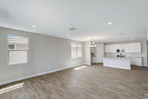 W Gross Ave -009