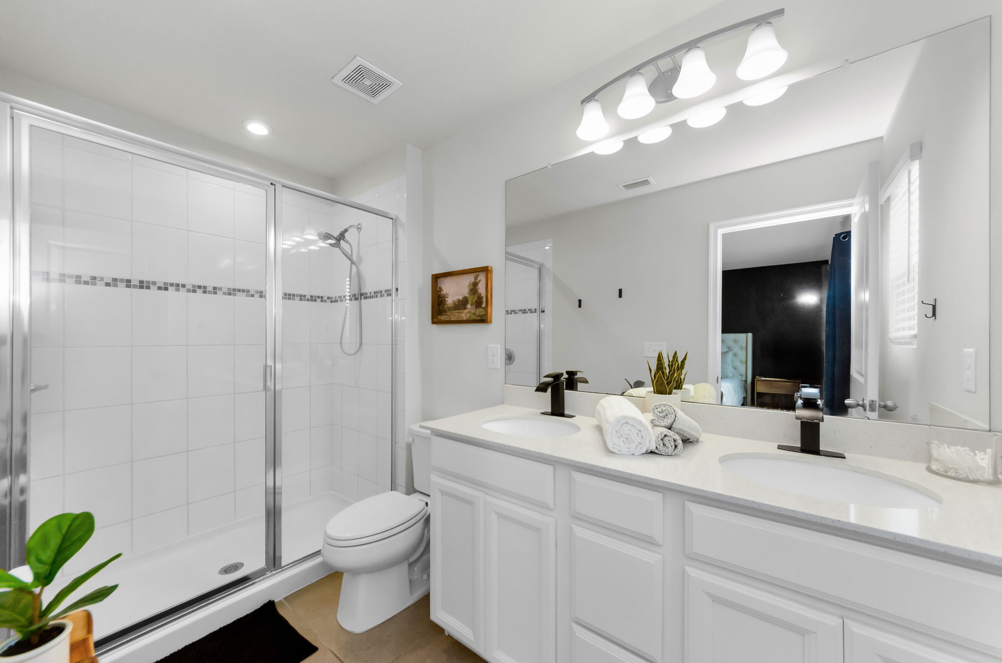 Upper Level Primary Bathroom 1a