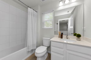 Upper Level Bathroom 3a