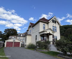  Photo 0