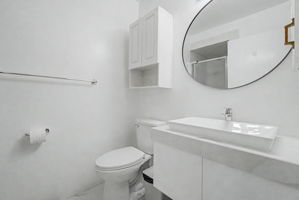  Photo 24