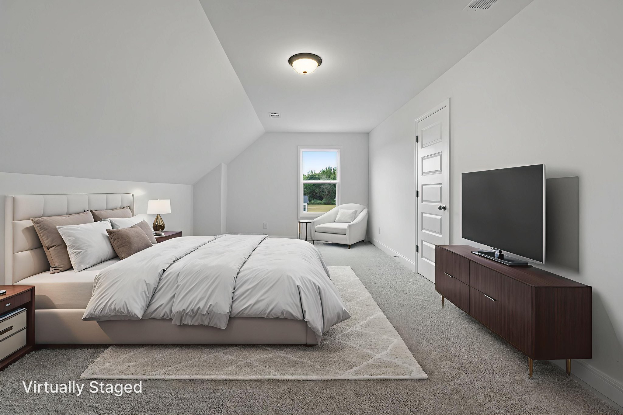 DSC08987 virtually staged.jpeg