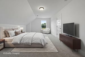 DSC08987 virtually staged.jpeg