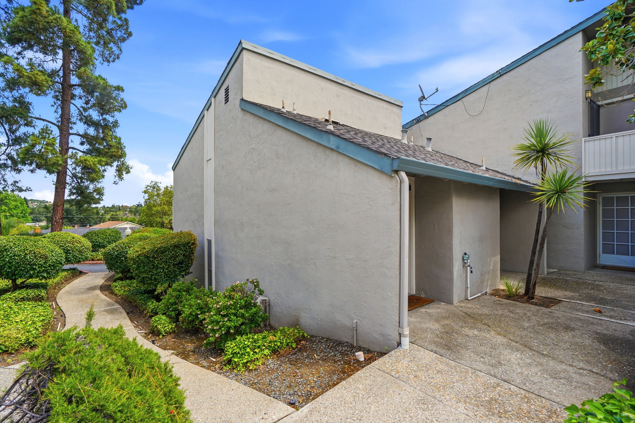 005_F8_2420 Pleasant Hill Rd 1