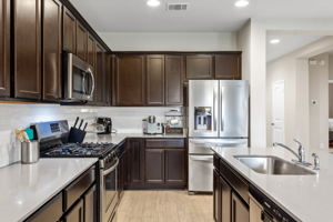 2420 Starhill Ranch St, Georgetown, TX 78628, USA Photo 6