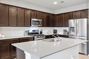 2420 Starhill Ranch St, Georgetown, TX 78628, USA Photo 9