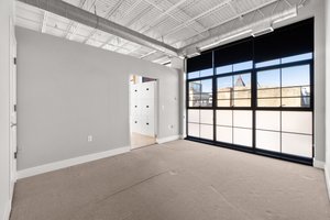 24. 2421 18th St NW.jpg