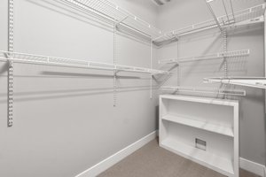 29. 2421 18th St NW.jpg