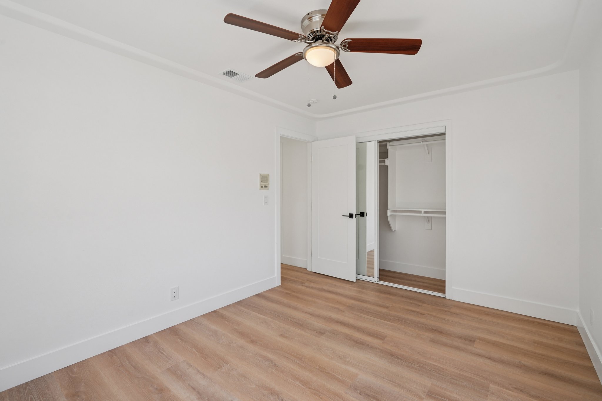 Clark Ln B-S0804-028.jpg