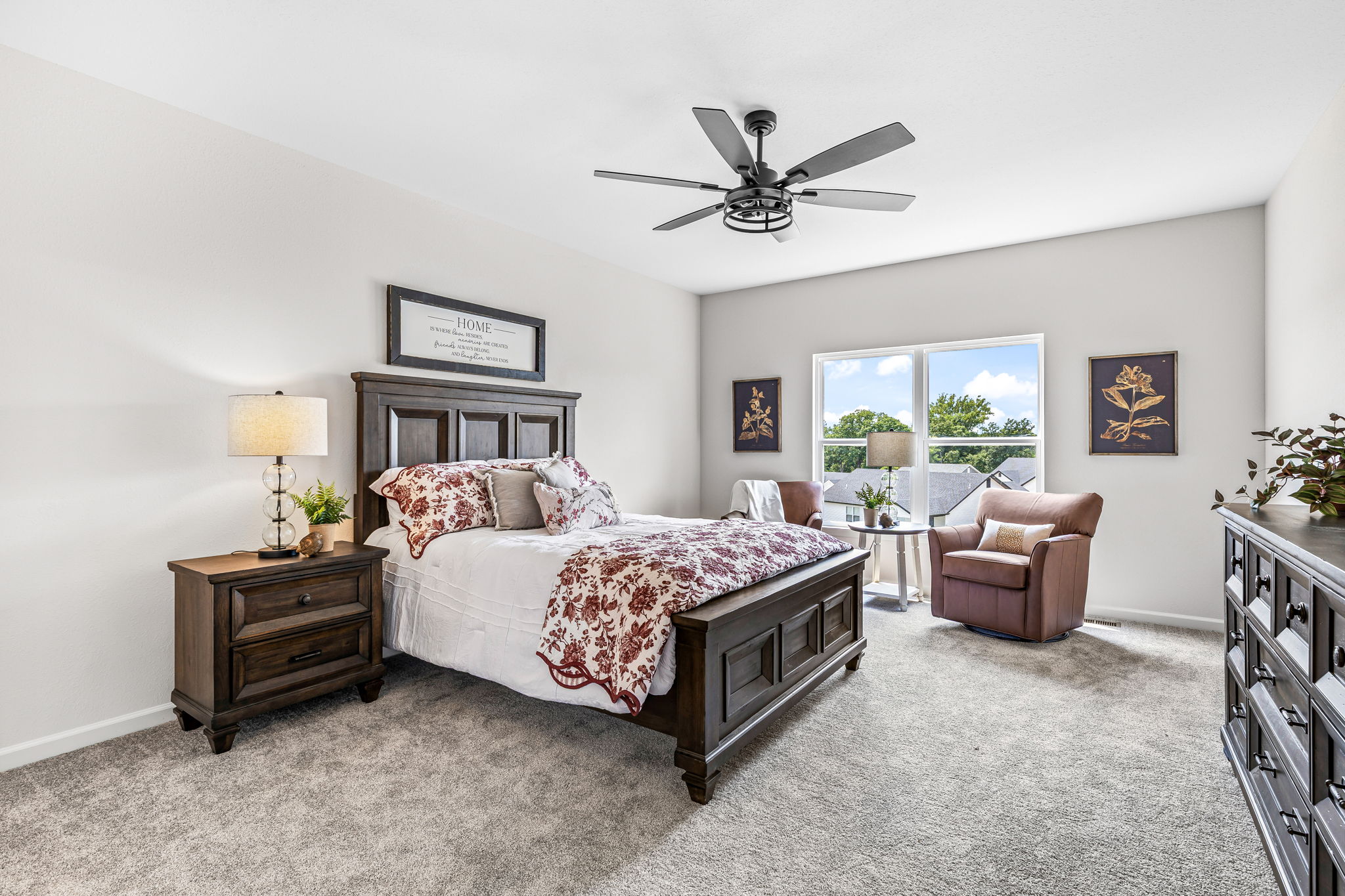 Huge primary bedroom main level