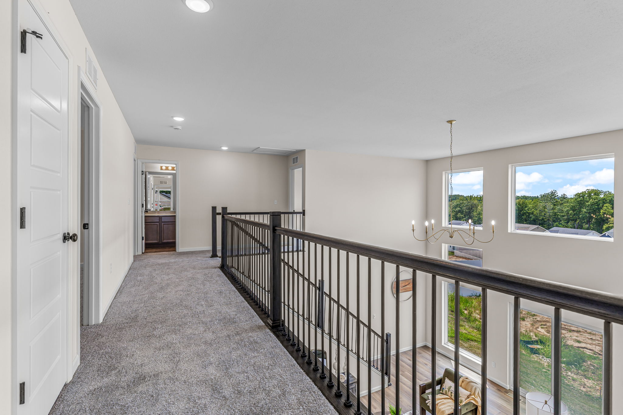 Open staircase  and balcony