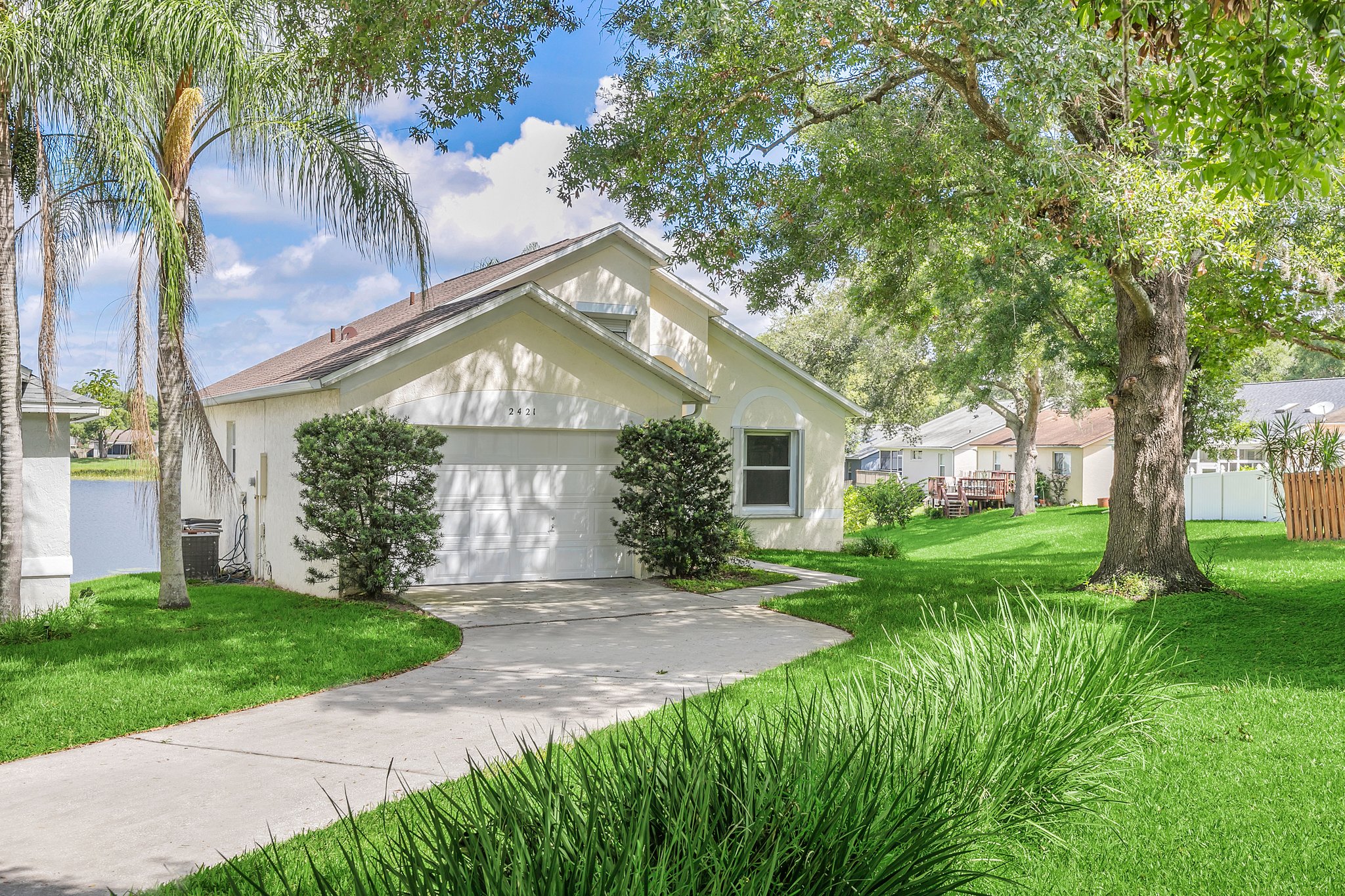 2421 Lake McDade Ct, Apopka, FL 32703, USA Photo 2