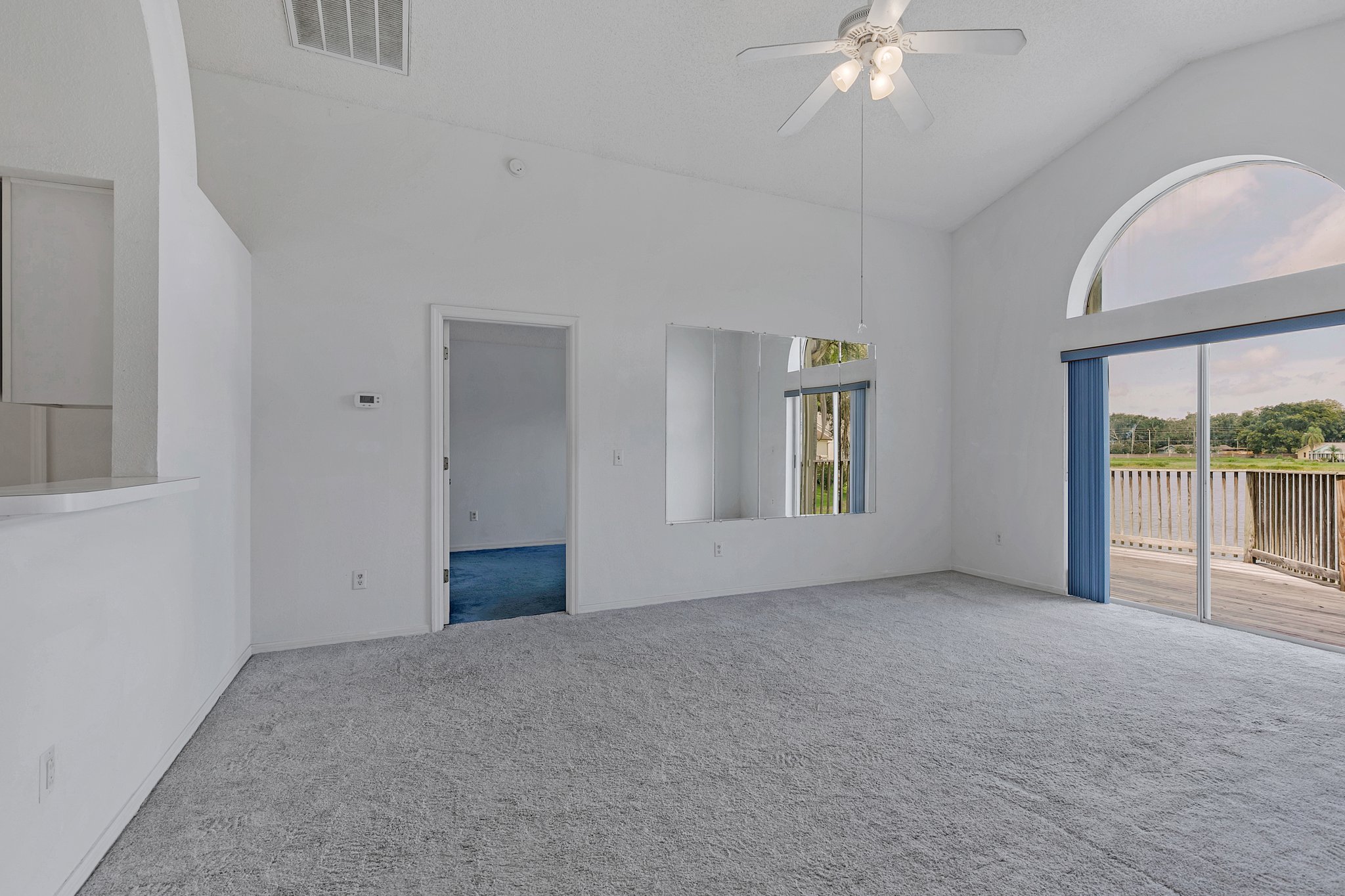 2421 Lake McDade Ct, Apopka, FL 32703, USA Photo 9