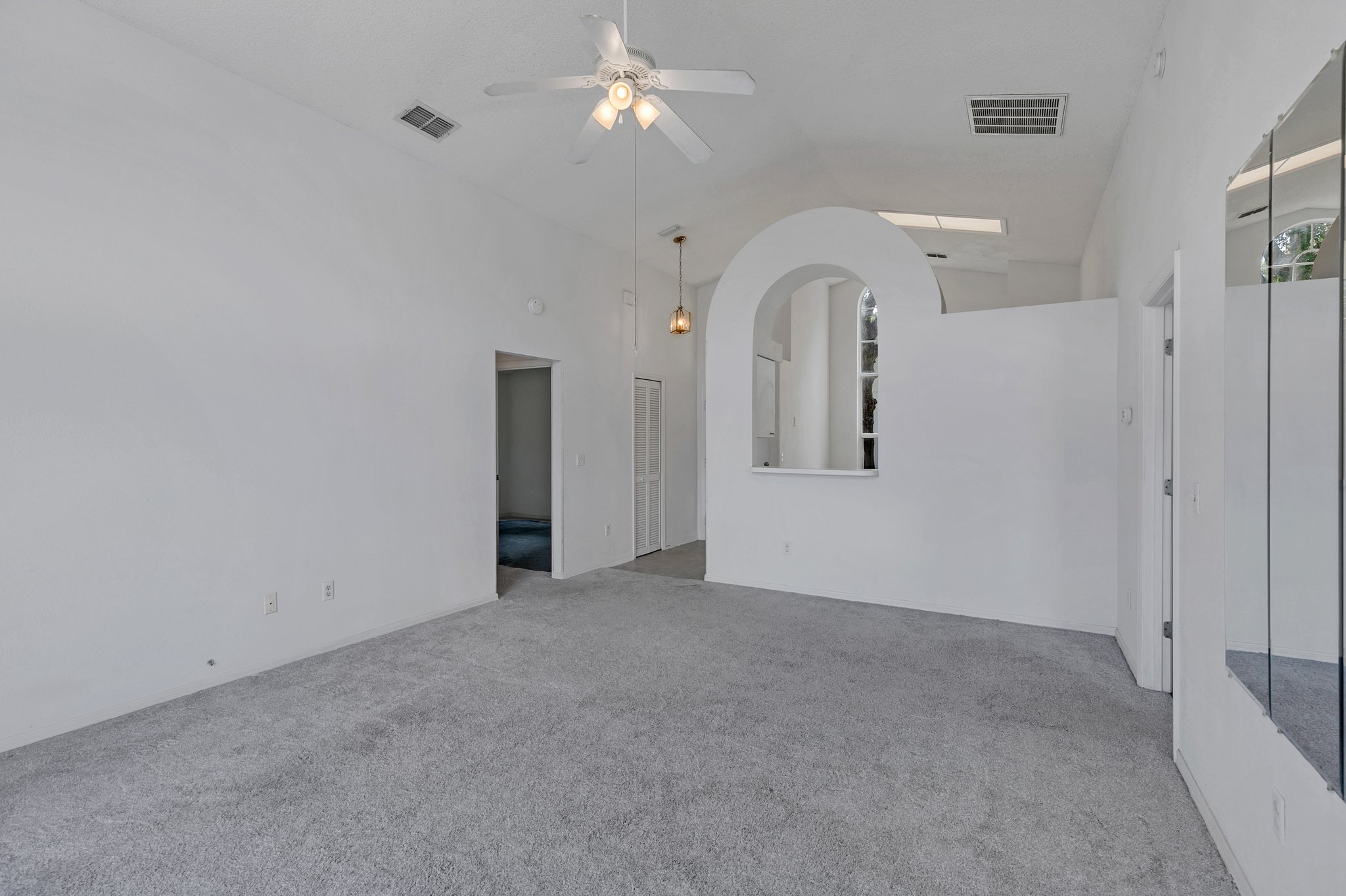 2421 Lake McDade Ct, Apopka, FL 32703, USA Photo 8