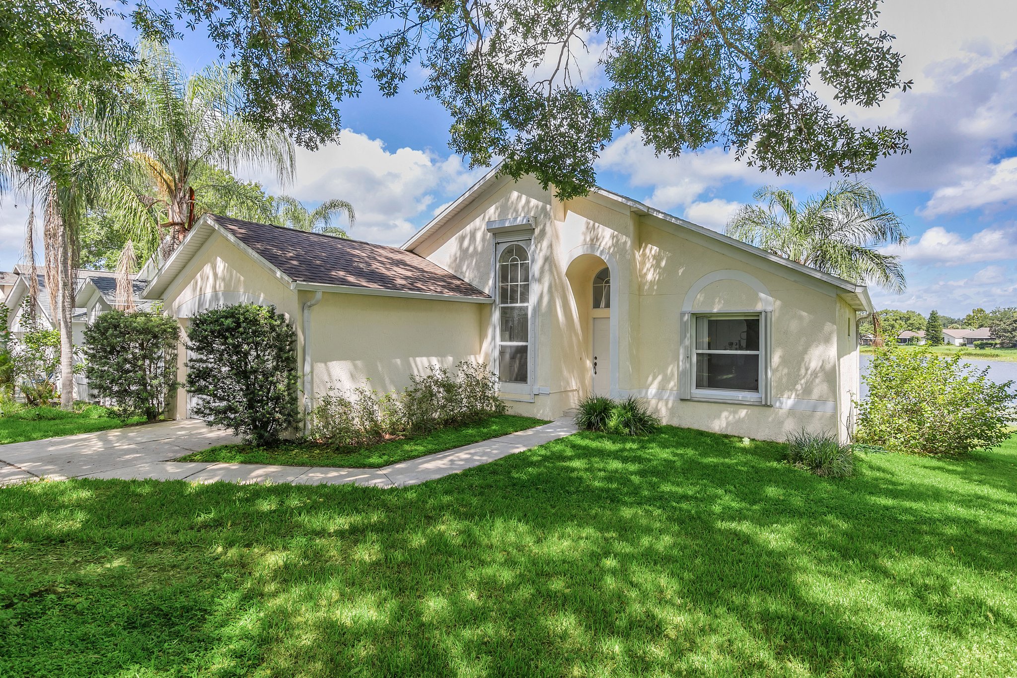 2421 Lake McDade Ct, Apopka, FL 32703, USA Photo 3
