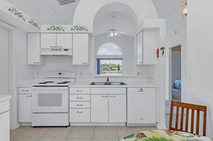 2421 Lake McDade Ct, Apopka, FL 32703, USA Photo 10