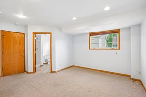 Renaissance Dr-S1607-018.jpg