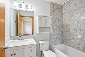 Renaissance Dr-S1607-027.jpg