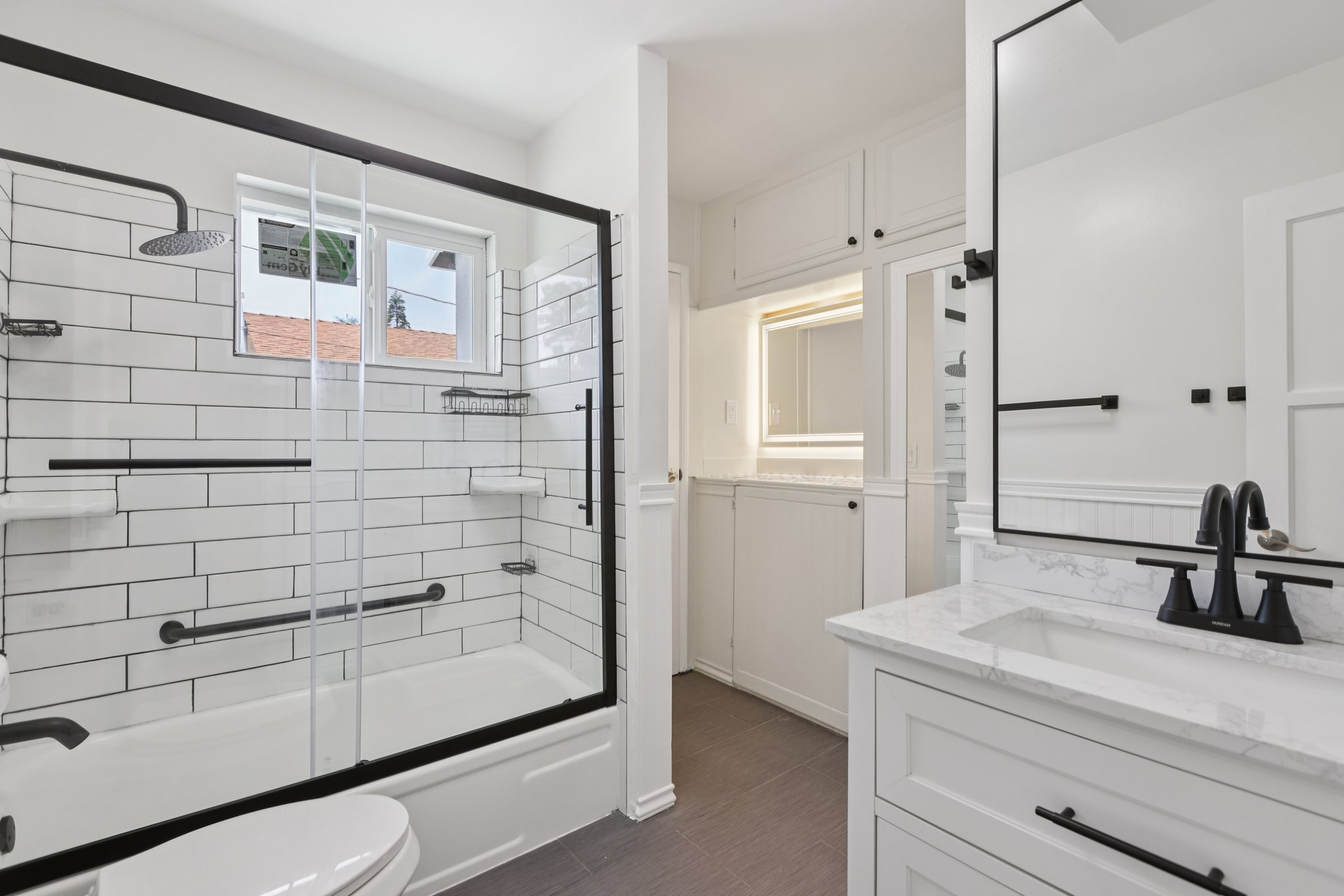 - 2422 E 115th St-1306-015.jpg