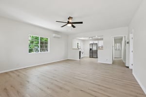 - 2422 E 115th St-1306-006.jpg