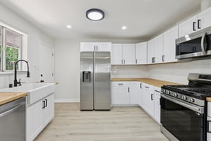 - 2422 E 115th St-1306-010.jpg