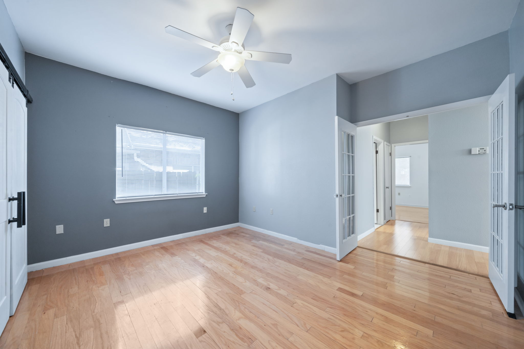  Photo 35
