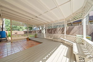  Photo 44