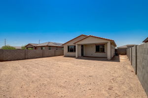 W Gross Ave-031