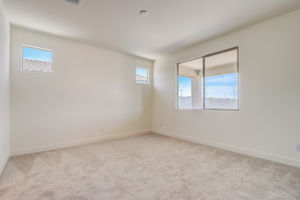 W Gross Ave-018