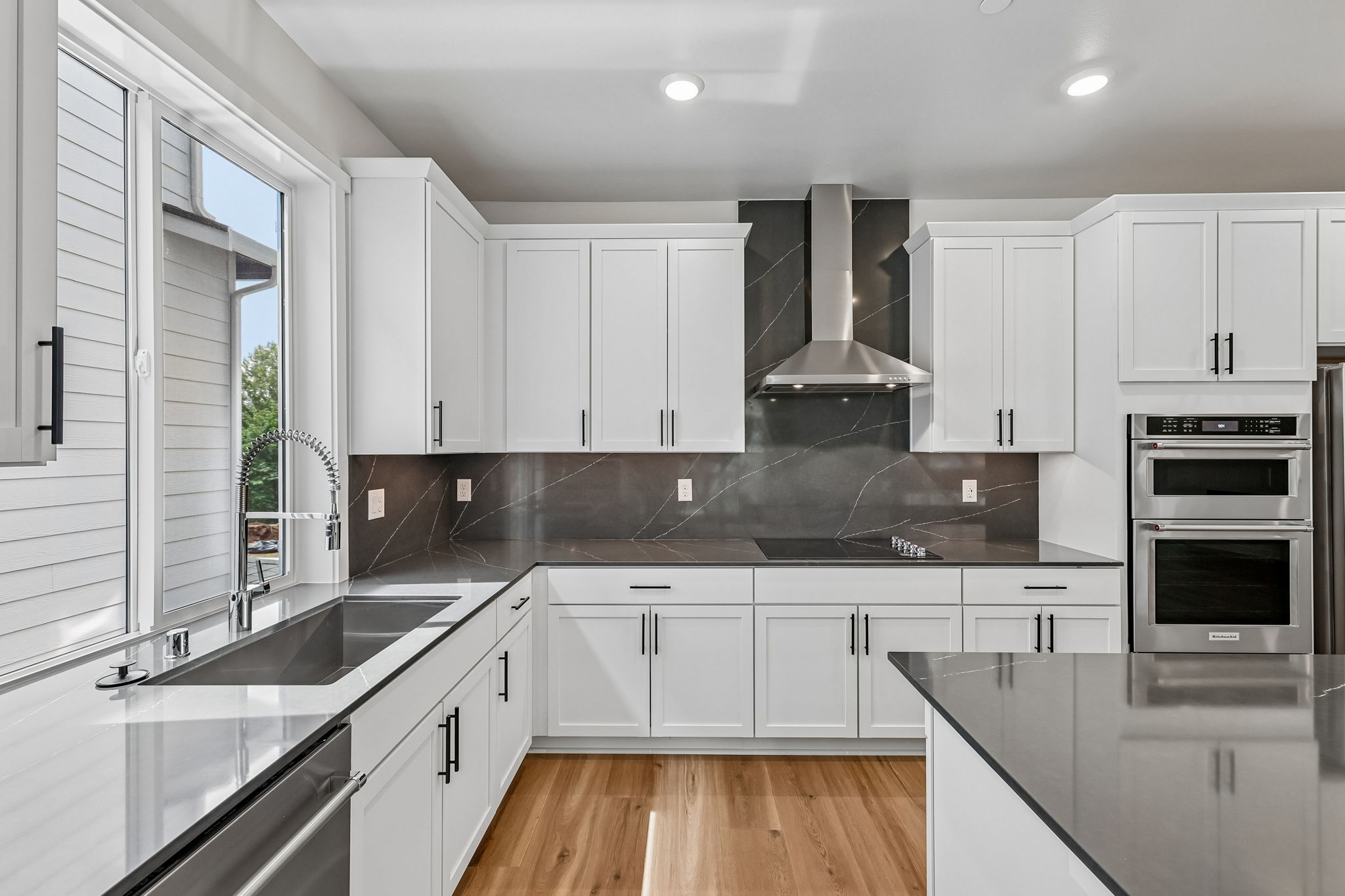 24229 13 Ave SE-S1005-013
