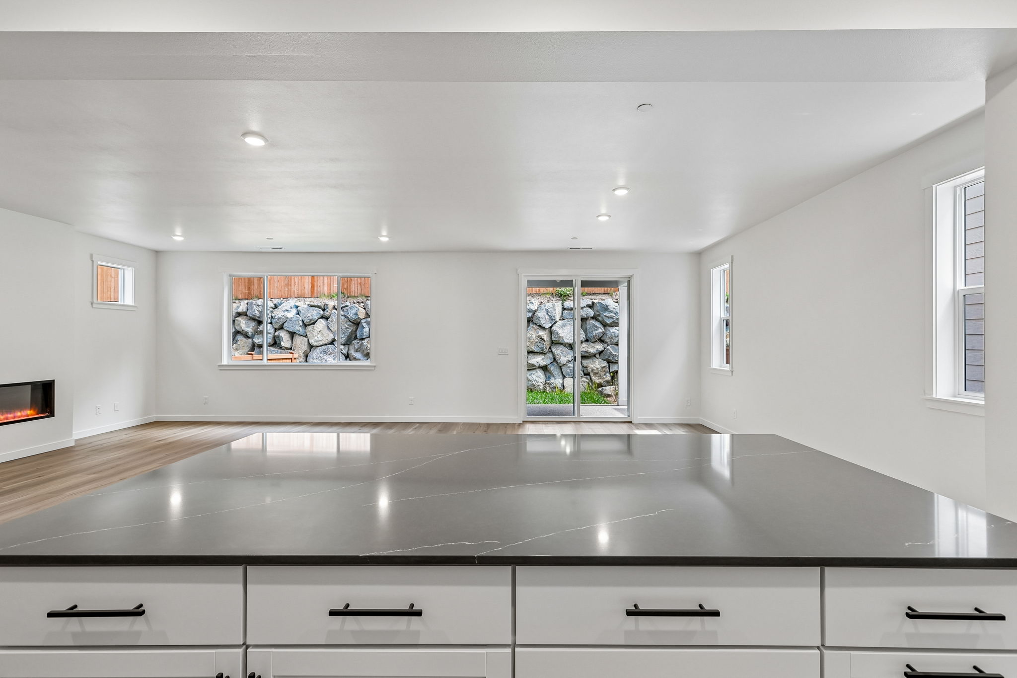 24229 13 Ave SE-S1005-014
