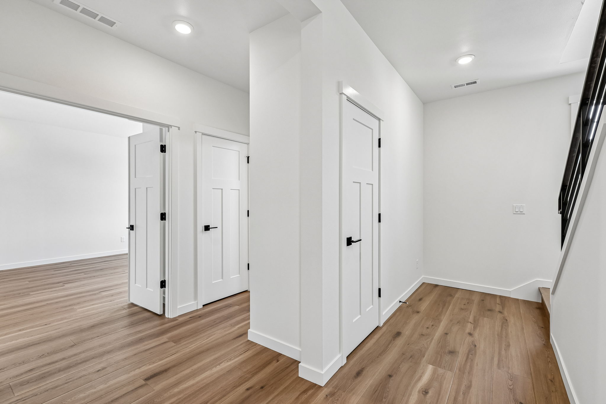 24229 13 Ave SE-S1005-015