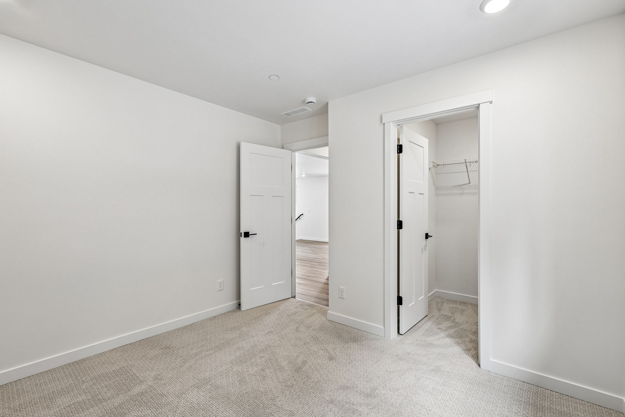 24229 13 Ave SE-S1005-026