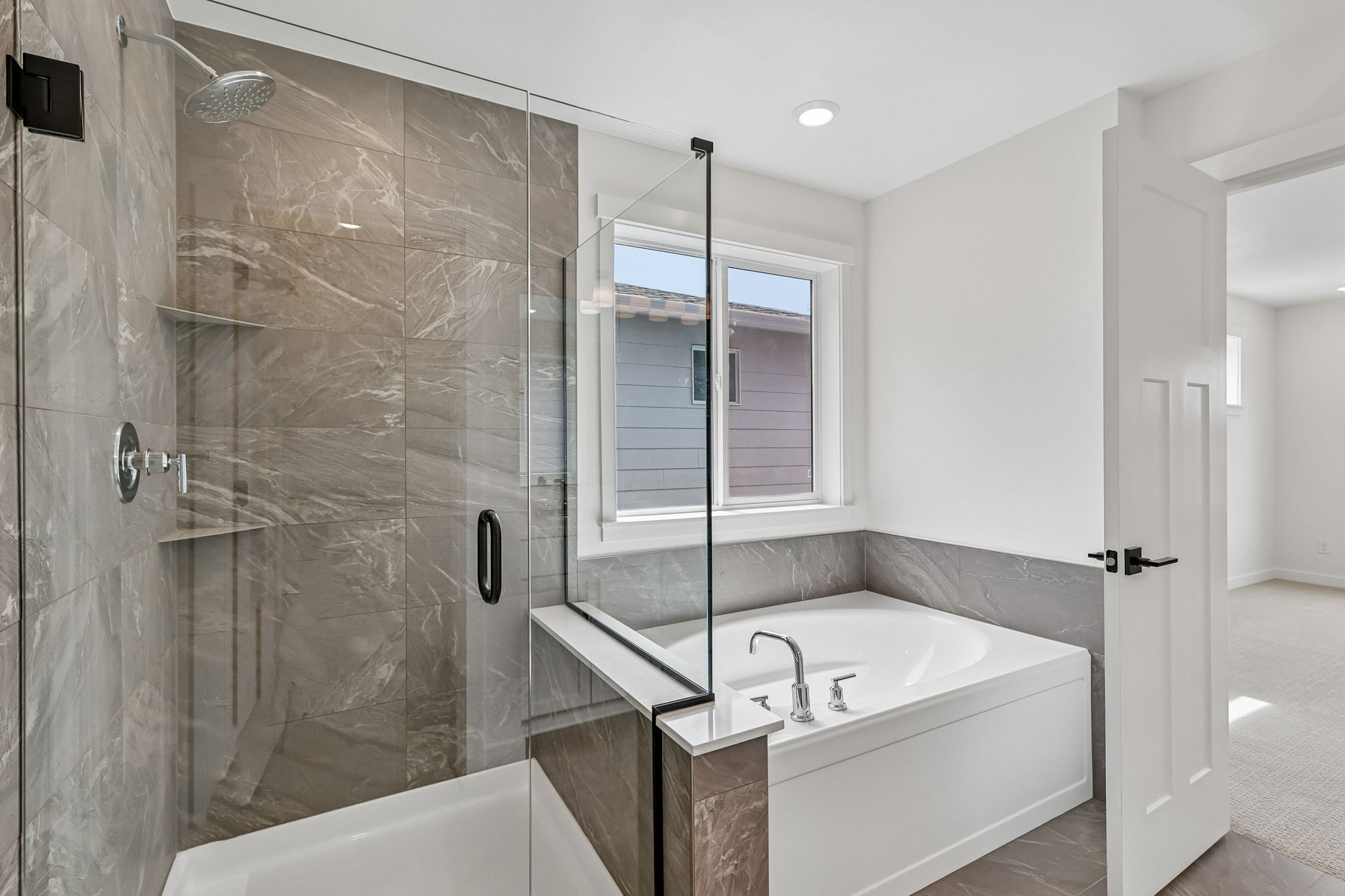 24229 13 Ave SE-S1005-034
